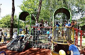 Plac zabaw w Radości otwarty. Czekaliśmy rok