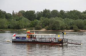 Promem i statkiem po Wiśle. Tłumy chętnych