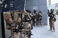 Antyterroryści na Wroniej. Wielka akcja przeciwko dilerom