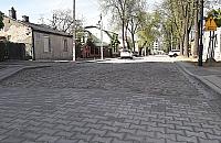 Powrót do dawnej Warszawy? Dołożyli tandetę lat 90.