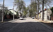 Powrót do dawnej Warszawy? Dołożyli tandetę lat 90.