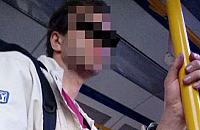 Zboczeniec w autobusie? Burza w necie, policji nikt nie powiadomił