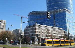 Zielona fala na Okopowej i Towarowej