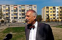 Parkingi na Broniewskiego do likwidacji? Korwin-Mikke protestuje