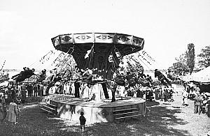 Wczoraj i dziś. Zielone Świątki na Bielanach