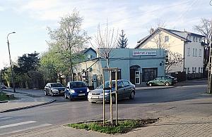 Skrzyżowania równorzędne są zbyt trudne? "Prawo jazdy znaleźli w chipsach"