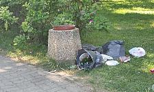 Tak grilluje Bemowo. Kto posprząta w parkach?