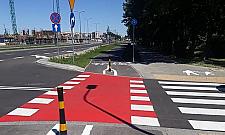 "Wszędzie słupki, nawet na drodze rowerowej". Mamy problem?