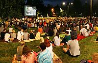 Za darmo w Wawrze. Kino pla�owe zamiast samochodowego