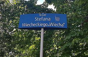 Skwer Wiecha w rozsypce. "Trzeba poczekać"