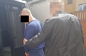 Brutalny napad przy bankomacie