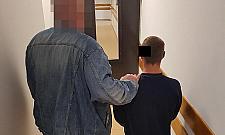 Brutalny napad przy bankomacie