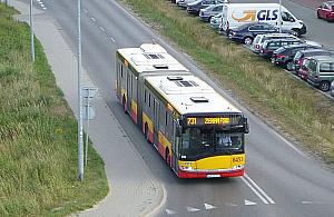Autobusem z Legionowa na Młociny. A po co?