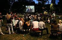 Za darmo na Białołęce. Kino pod chmurką wciąż działa