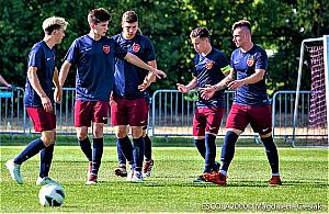 Wielka piłka na białołęckim boisku