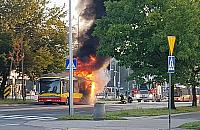 Akcja strażaków na Sokratesa. Autobus w płomieniach