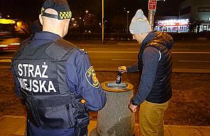 Zalegalizować alkohol pod chmurką? "Absurdalne zakazy"