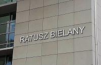 "Ratusz Bielany? Po jakiemu to jest?" [LIST]