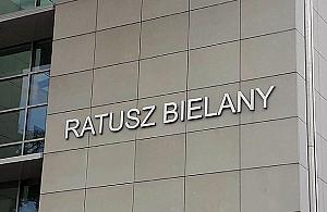 "Ratusz Bielany? Po jakiemu to jest?" [LIST]