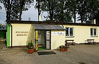 Pierwszoklasiści upchnięci w baraku. "Winna dyrekcja"