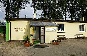 Pierwszoklasiści upchnięci w baraku. "Winna dyrekcja"