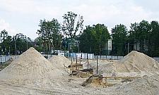 Przystanek ogolony. Baza dla strażaków pnie się do góry