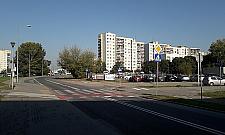 ZWOLNIJ na Świderskiej. Kierowcy ustąpią pierwszeństwa