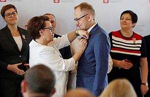 Wzorowa reforma szkół? Wiceburmistrz Bemowa dostał medal