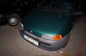 Dla zabawy niszczą samochody. "Ludzie kompleksy leczą"