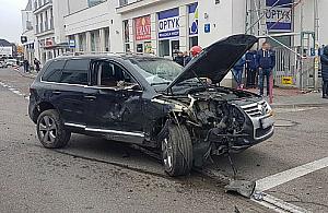 Jedno auto, trzech pijanych. Kierowcy grozi więzienie