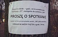 Romantyk czy szaleniec? "Czekam na pani� na przystanku"