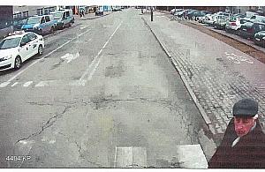 Pieszy spowodował wypadek. Szuka go policja