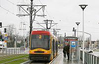 Jak sprawuje się "dwójka"? "Jedna z najczęściej kursujących linii w Warszawie"