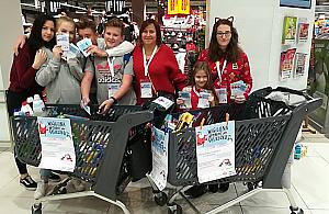 Wigilijna pomoc sąsiedzka. Kwesta w sklepach