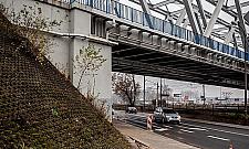 Na Pragę jak człowiek. Wreszcie powstał chodnik