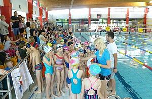 Baseny na Bielanach oblegane. Czas na nową pływalnię?