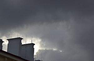 Trujące powietrze na Mazowszu. Wydano ostrzeżenie