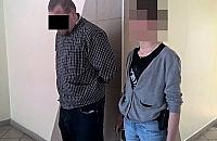 "Ze mn� albo z nikim". Rzuci� si� na kobiet� z no�em