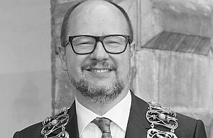 Trzy dni żałoby w Warszawie