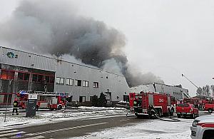 Wielki pożar na Żeraniu. Paliła się siedziba T-Mobile