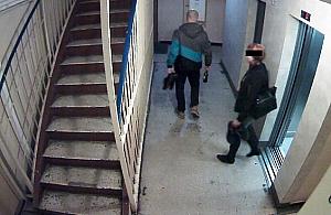 Zabrali buty z klatki schodowej, grozi im więzienie