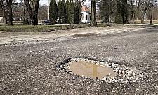 Najdroższe mieszkania na Bemowie. Przy ulicy w stanie rozkładu