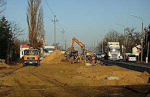 Przebudowa Zegrzyńskiej stanęła. Robotnicy mają wolne