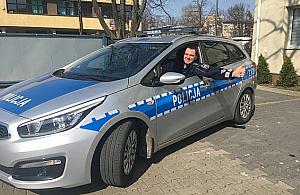 Kobieta zaczęła rodzić w korku. Pomogła policja