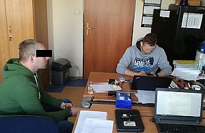 Kradł "na kuriera". Pomysł wziął z... telewizji