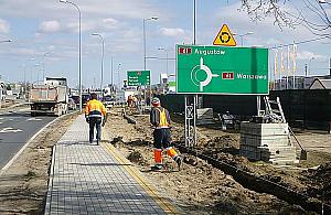 Ścieżki rowerowe na finiszu. "Rozkopali nam Jabłonnę"