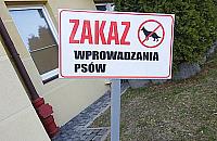 Wojenka z psiarzami. "Rzucają butelkami w ludzi"