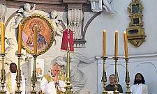 Mistrz jogi w kościele. "Żaden człowiek nie może być lekceważony"