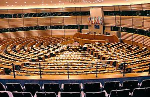 Oficjalnie: Koalicja Europejska wygrywa w Warszawie