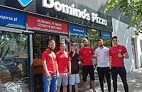 Entuzja�ci pizzy zagrzewaj� do boju legionowskich pi�karzy